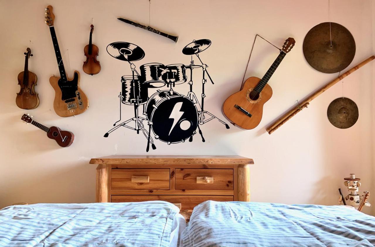 Chata Musica Malatiny Bagian luar foto